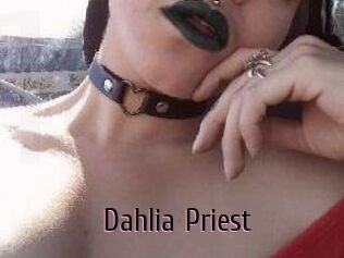 Dahlia_Priest