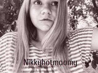 Nikkyhotmoomy